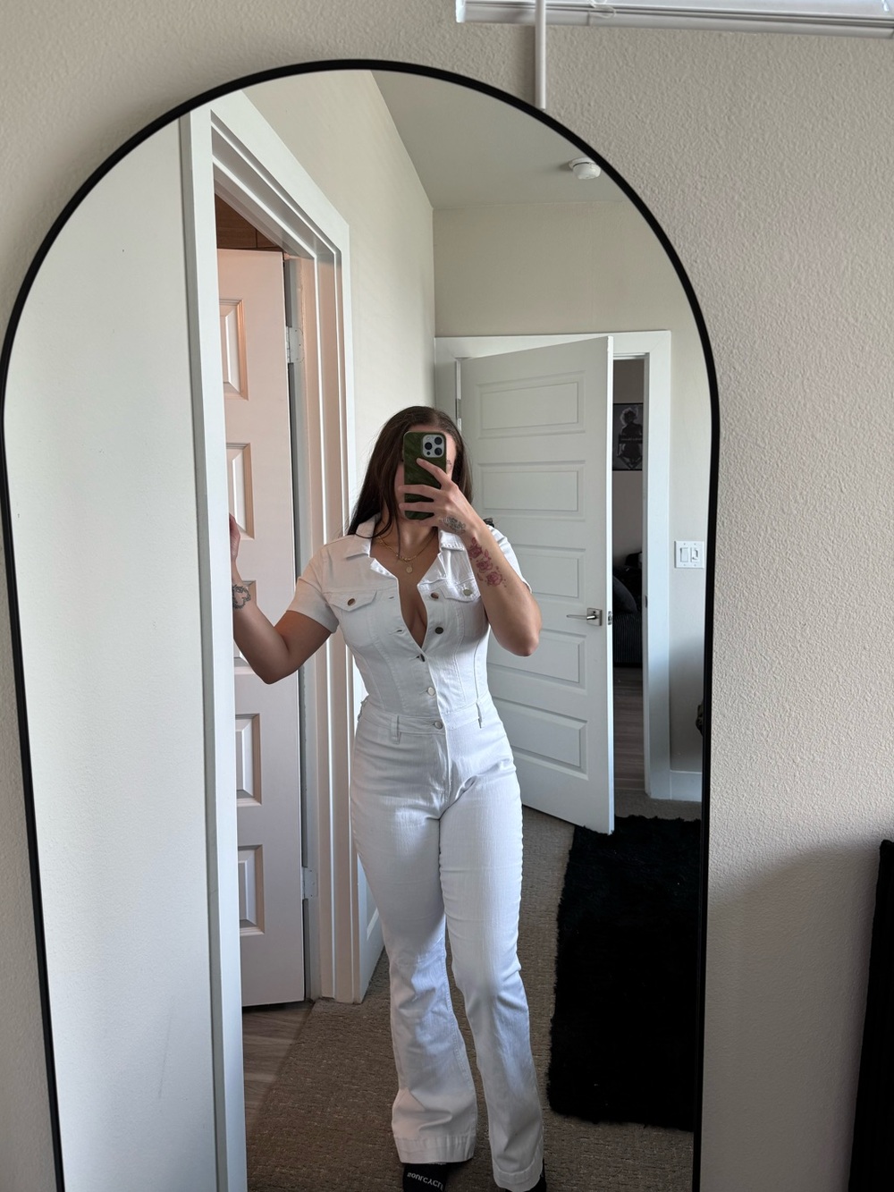 White Fitted Short-Sleeve Jumpsuit